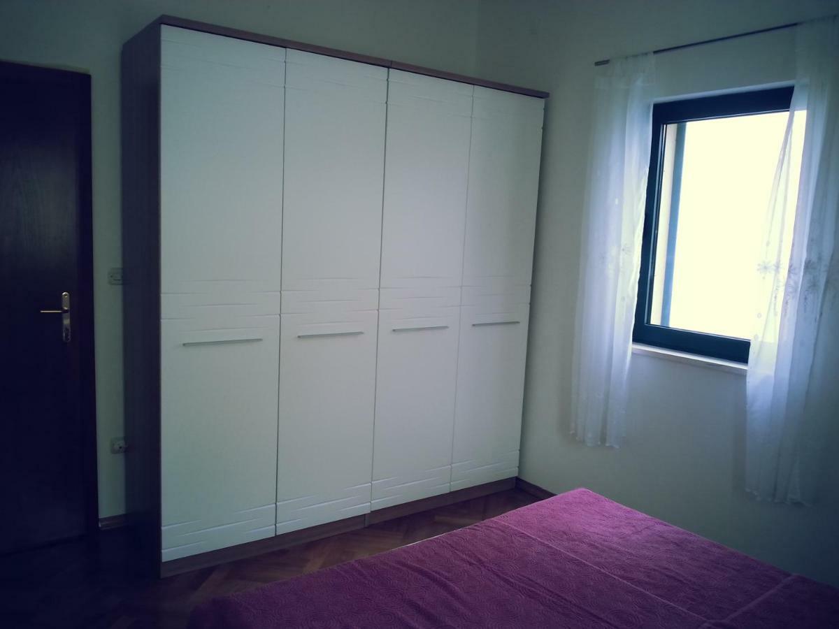 Apartments With Sea View *